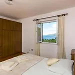 Maria Kolo Ep- Three Bedroom With Backyard Terrace And Sea View Apartment *