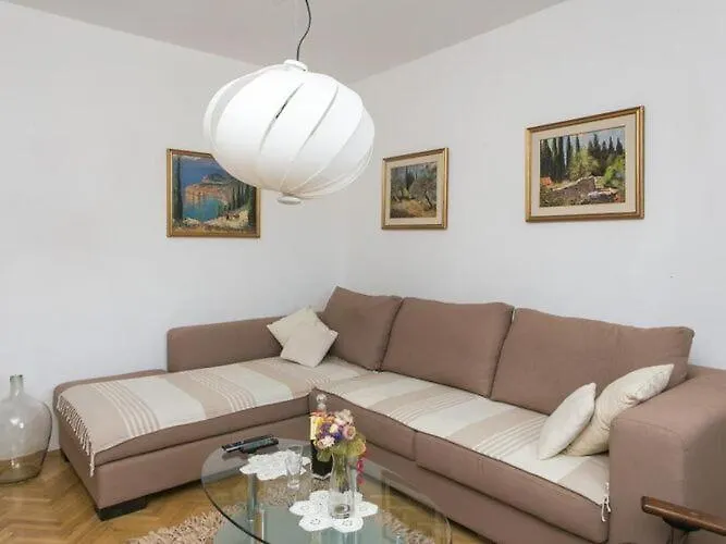 Maria Kolo Ep- Three Bedroom With Backyard Terrace And Sea View * Donje Celo