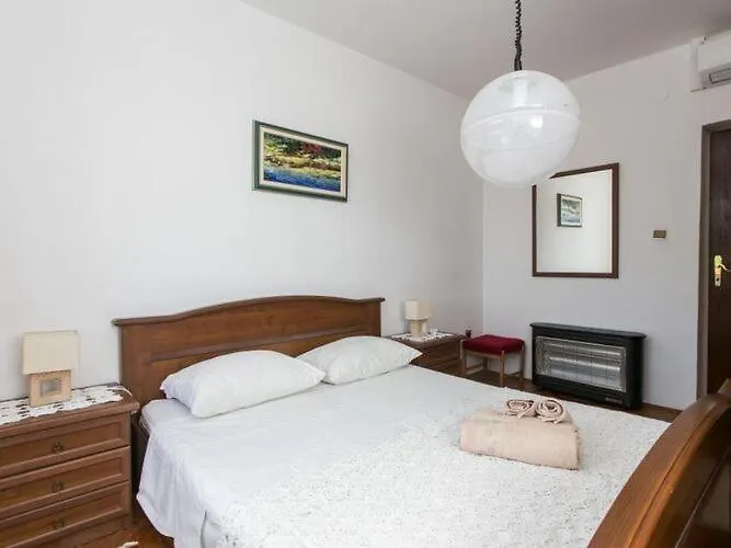Апартаменты Maria Kolo Ep- Three Bedroom With Backyard Terrace And Sea View *