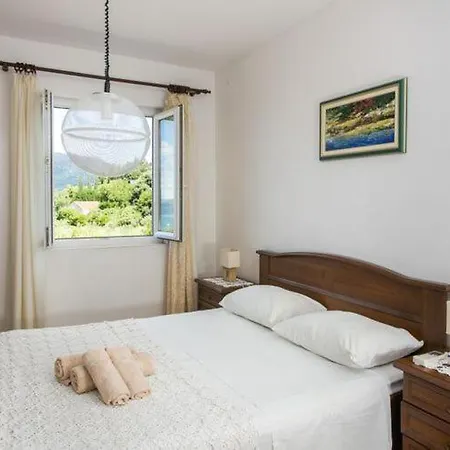 Maria Kolo Ep- Three Bedroom With Backyard Terrace And Sea View Appartement Donje Celo