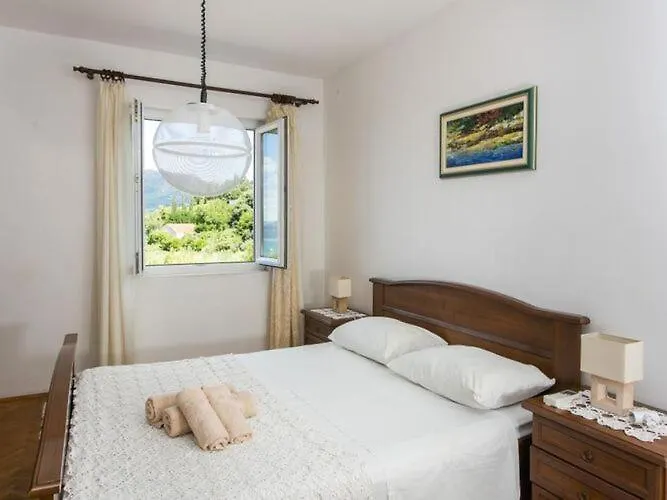 Maria Kolo Ep- Three Bedroom With Backyard Terrace And Sea View Appartamento Donje Celo