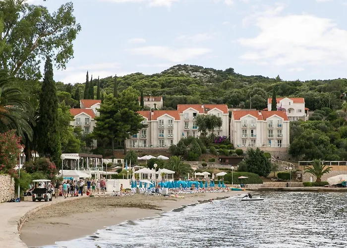 Appartamento Maria Kolo Ep- Three Bedroom With Backyard Terrace And Sea View *